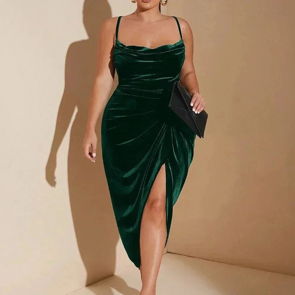 Dark Green Party Women's Plus Size Draped Neck High Slit Ruffle Hem Velvet Dress - Picture 5 of 8